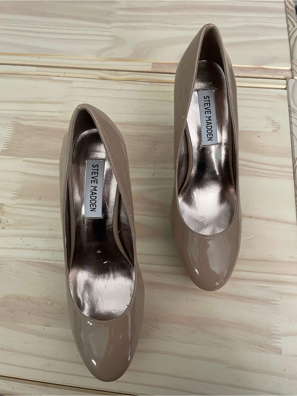 Steve Madden Saint Nude Patent Platform Pumps - Size 7.5 - Like New - Picture 16 of 16